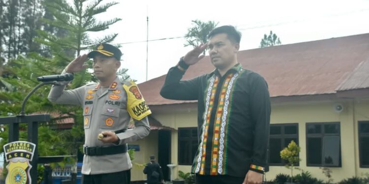 Asisten 1 Khairmansyah Ikuti Apel Gelar Pasukan Operasi Ketupat 2025 Di Mapolres Bener Meriah