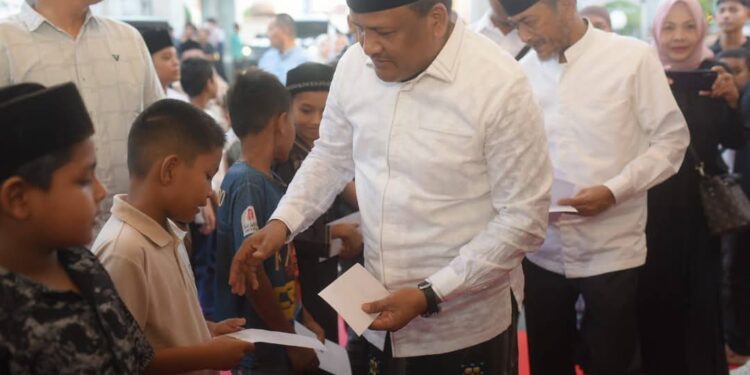 Bupati Bireuen Santuni Puluhan Anak Yatim Saat Bukber Di Pendopo