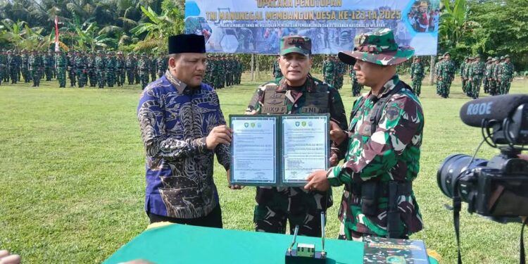 Bupati Mukhlis Terima Penyerahan Hasil TMMD Ke-123 Kodim Bireuen 