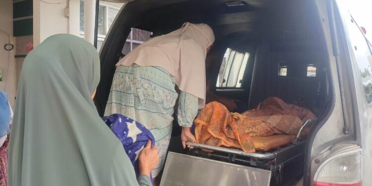 Diduga Microsleep, Pria Asal Birem Bayeun Meninggal Dunia Usai Tabrak Pohon di Idi Cut