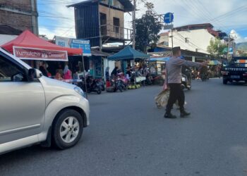 Jelang Berbuka Puasa, Polres Aceh Tengah Kerahkan Ratusan Personel Lakukan Pengaturan Di Simpang Dan Pusat Takjil