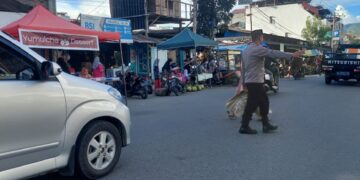 Jelang Berbuka Puasa, Polres Aceh Tengah Kerahkan Ratusan Personel Lakukan Pengaturan Di Simpang Dan Pusat Takjil