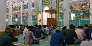 Shalat Taraweh Di Masjid Ruhama, Kapolres Aceh Tengah Sampaikan Himbauan Kamtibmas