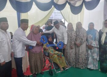 Bupati Deli Serdang Berjemur Di Galang, Berbagai Bantuan Diserahkan