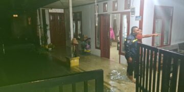 Akibat Meluapnya Air Sungai, 3 Desa Di Babahrot Banjir, Polisi Turun Ke lokasi