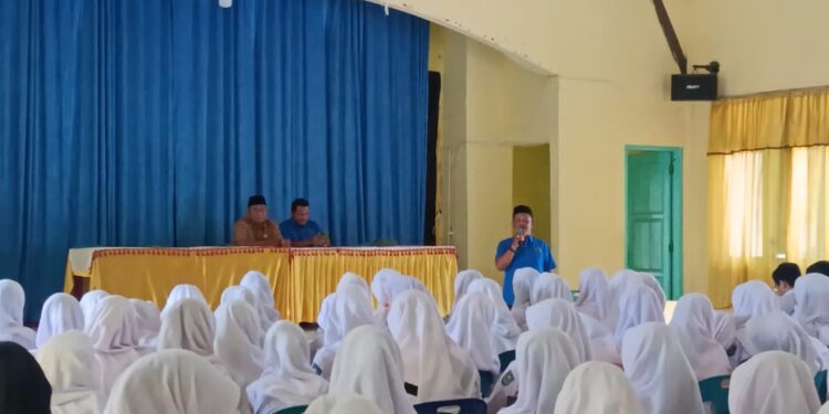 PWI Kota Langsa Ajak Siswa SMAN 1 Bijak Menggunakan Medsos