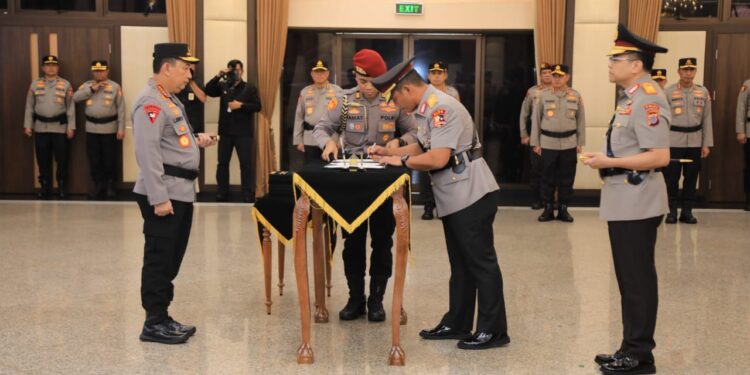 Kapolri Pimpin Sertijab Sejumlah Pejabat, Kadivhumas : Rotasi Untuk Perkuat Kinerja