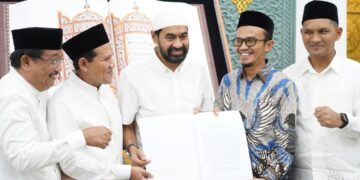 Walikota Subulussalam Menerima Simbolis Launching Instruksi Gubernur Aceh Tentang Sholat Fardhu