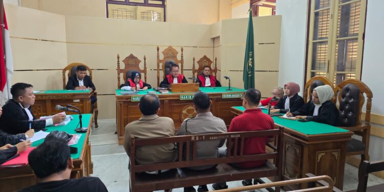 Empat Saksi Menerangkan Tak Mengetahui Ada Kecelakaan