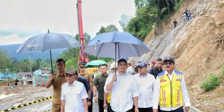 Tinjau Perbaikan Jalan Batu Jomba, Bobby Nasution Minta Jalur Aman Dilalui Pemudik