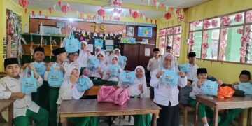 Dibawah Kelola Mabes Polri, SPPG Bagikan 3.417 Porsi MBG Ke Anak-anak Di Jaksel