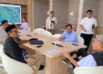 Walikota Subulussalam Konsultasi Dan Koordinasi Dengan Wamen Sosial Agus Jabo Priyono