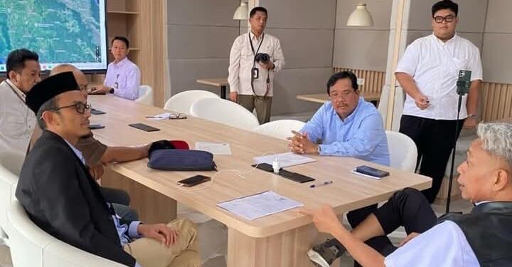 Walikota Subulussalam Konsultasi Dan Koordinasi Dengan Wamen Sosial Agus Jabo Priyono