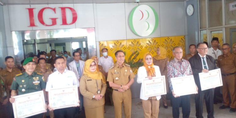 Launching Gratis Berobat, Layanan Kesehatan Dan Antar Jemput Pasien RSUD Bari