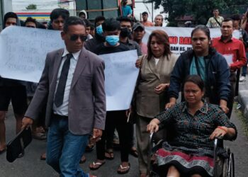 Gunakan Kursi Roda, Korban Dugaan Malpraktek RS Mitra Sejati Minta Kapoldasu Tindaklanjuti Laporannya