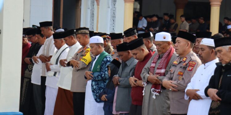 Shalat Idul Fitri 1446 H Bersama Masyarakat Di Burni Bius, Ini Sambutan Kapolres Aceh Tengah