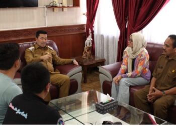 Bupati Aceh Tengah Haili Yoga Terima Audiensi Kru Program Tanah Air Beta Trans TV