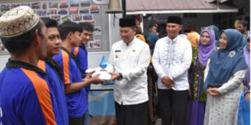 1.000 Takjil Berkah, Bupati Aceh Tengah Dan Organisasi Wanita Berbagi Di Bulan Ramadhan