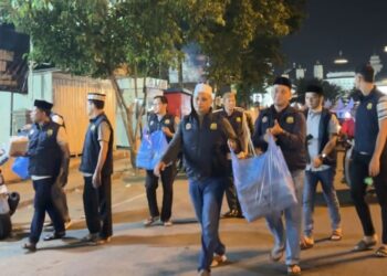 Ditreskrimsus Polda Aceh Kembali Gelar Sahur On The Road, Sasar Tukang Becak Hingga Pemulung