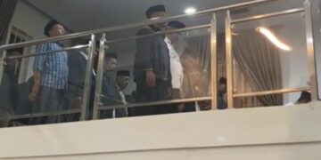 Bupati Haili Yoga Jadi Imam Tawarih Bersama Keluarga Besar KNPI Aceh Tengah