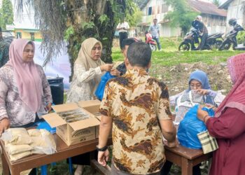 Masyarakat Serbu Gerakan Pangan Murah PTPN IV Regional VI 