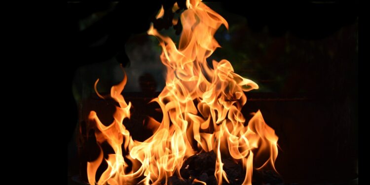 Suami Bakar Istri Hingga Meninggal, Pelaku Divonis 14 Tahun Penjara