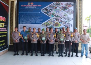 Kapolres Kampar Beri Kado Di HUT Personil, Bibit Pohon Untuk Kelestarian Alam Dan Rawat Marwah Budaya