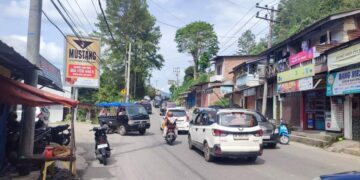 Lebaran Ketiga, Uning Pegasing Mobil Padat Merayap Dan Ingin Melihat Mesjid Viral