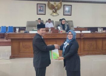 Sidang Paripurna DPRK Aceh Tengah, Bupati Haili Yoga Sampaikan Capaian Strategis LKPJ 2024 