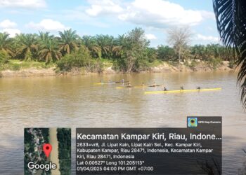 Perlombaan Pacu Sampan Memeriahkan Hari Raya Idul Fitri 1446 H Di Lipat Kain Selatan 