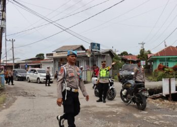 Kapolres Turun Lakukan Monitoring Arus Lalu Lintas Di Lokasi Wisata Danau Lut Tawar