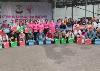 Bhayangkari Polda Sumsel Berikan 155 paket Sembako Kepada Insan Pers