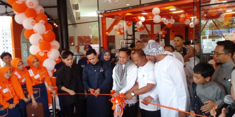 Grand Opening Restoran Almaz Palembang