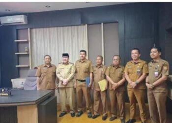 Penunjukan Dua Plt. Oleh Walikota Subulussalam, Kadisdukcapil Dan Kabag Pembangunan