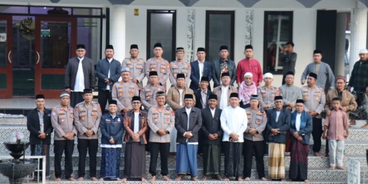 Safari Subuh Di Masjid Al-Munawwarah, Kapolres Dody Indra Eka Putra Ajak Selalu Bersyukur