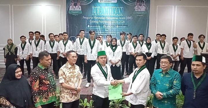Pelantikan HMI Cabang Palembang, Ratu Dewa: HMI Harus Terus Berkarya