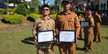 Reje PantanNangka dan Camat Linge Terima Penghargaan Dari Bupati Aceh Tengah,Partisipasi Aktif Bersama Masyarakat Dalam Mendukung Jum’at Bersih.