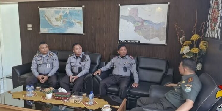 Perkuat Sinergi, Kepala Rutan Takengon Silaturahmi Ke Kodim 0106/Aceh Tengah