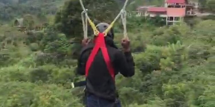 Telah dibuka Permainan Playing Pox Di Kaki Gunung Burni Telong
