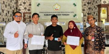 Libur Lebaran, Petugas Dukcapil Aceh Tengah Layani Warga Hingga Ikuti Sosialisasi SMKI