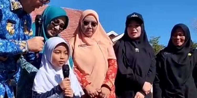 Bupati Haili Yoga Antusias Saksikan Senam Anak Indonesia Hebat Binaan KKGOR Lut Tawar