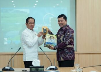 Bupati Aceh Tengah Bahas Pengelolaan Sampah Dengan Menteri Lingkungan Hidup 
