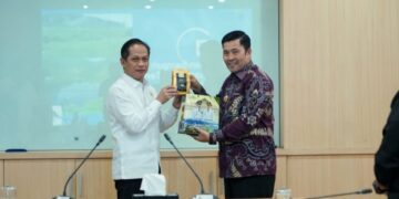 Bupati Aceh Tengah Bahas Pengelolaan Sampah Dengan Menteri Lingkungan Hidup