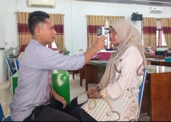 RSUCM Langsa Gelar Periksa Mata Gratis Para Guru SMAN 5