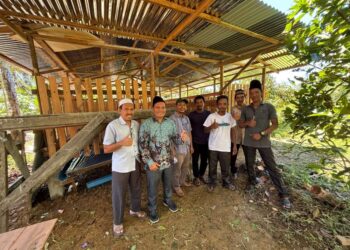 Kepala Desa Makmur Jaya Inisiasi Peternakan Kambing Melalui BuMdes untuk Kesejahteraan Masyarakat