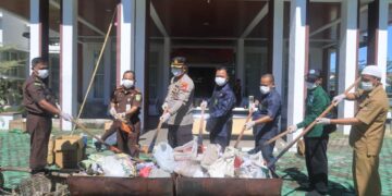 Kapolres M. Yusuf Hadiri Pemusnahan Barang Bukti Di Kejaksaan Negeri Kota Subulussalam