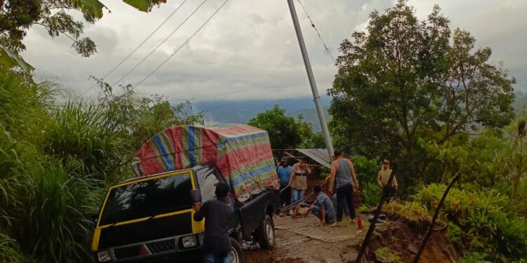 Jalan Perkampungan Bintang Pepara Ketol Amblas Dan Tidak Bisa lalui 