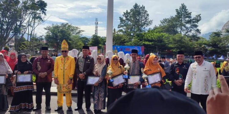Memperingati Hardiknas, Disdikbud Aceh Tengah Umumkan Pemenang Sekolah Bersih
