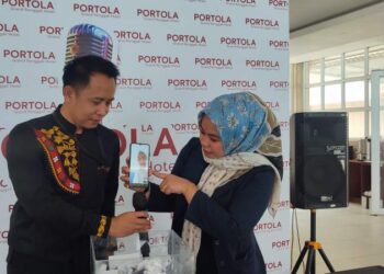 Dwi Oktaviani Mendapat Hadiah Umroh Gratis Dari Hotel Portola Grand Renggali