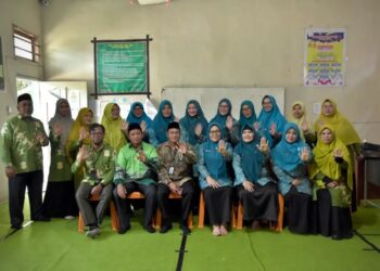 Kasubbag Kemenag Dampingi Ketua TP PKK Sosialisasikan Bahaya bullying di MTsN 1 Bener Meriah